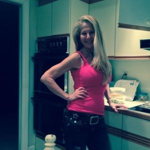 Meet your Posher, Lori